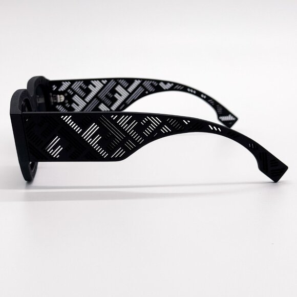 NEW FENDI FE40113I 02A MATTE BLACK UNISEX SUNGLASSES FENDI - Picture 8 of 15